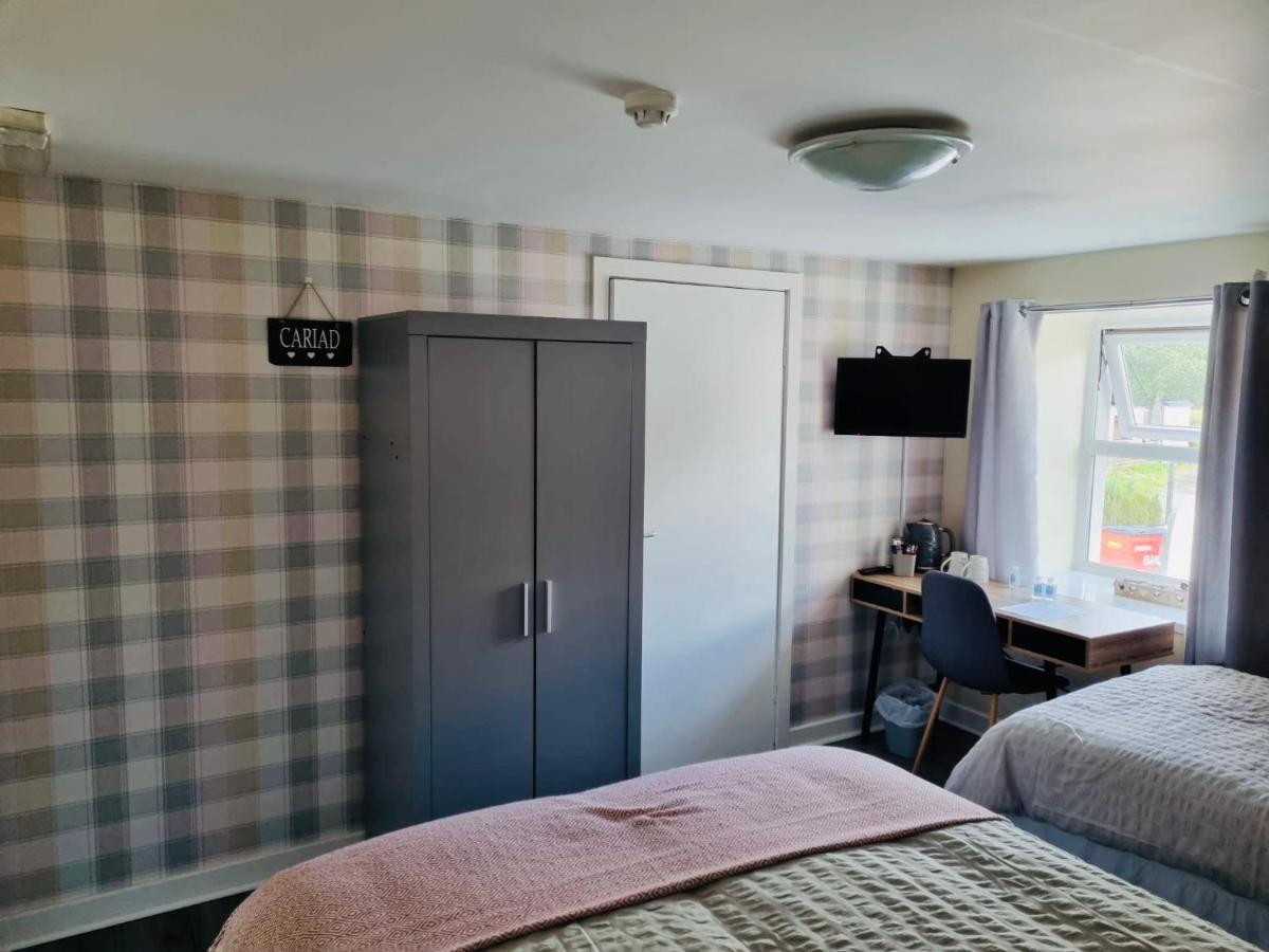 The Crown Inn Ystalyfera Dış mekan fotoğraf